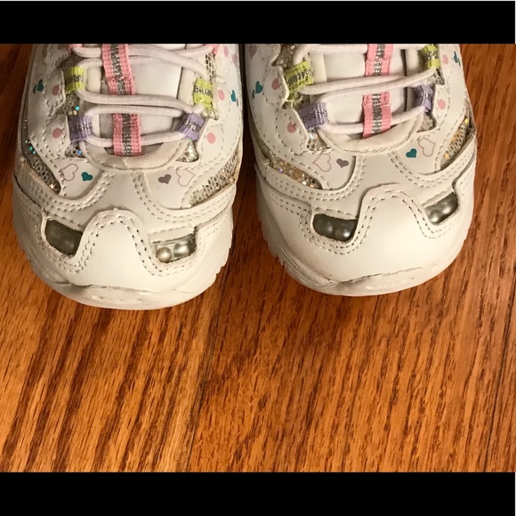 NWOT Sketchers Flashing, White - Picture 3 of 6